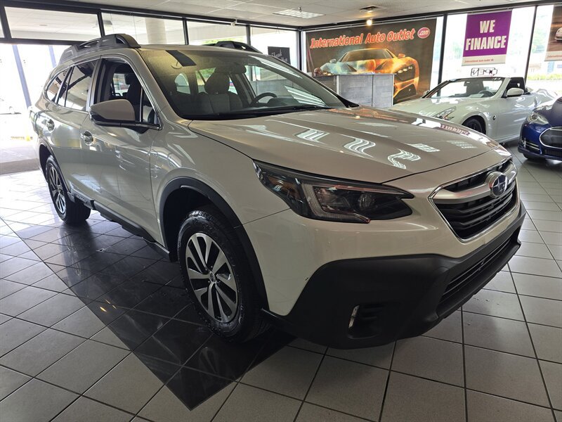 Used 2022 Subaru Outback Premium AWD/4WD image 5
