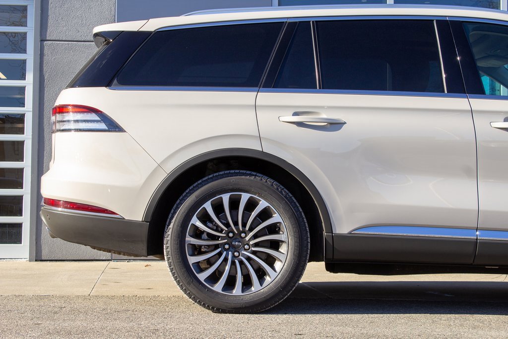 Used 2022 Lincoln Aviator Reserve w/ Elements Package Plus image 6