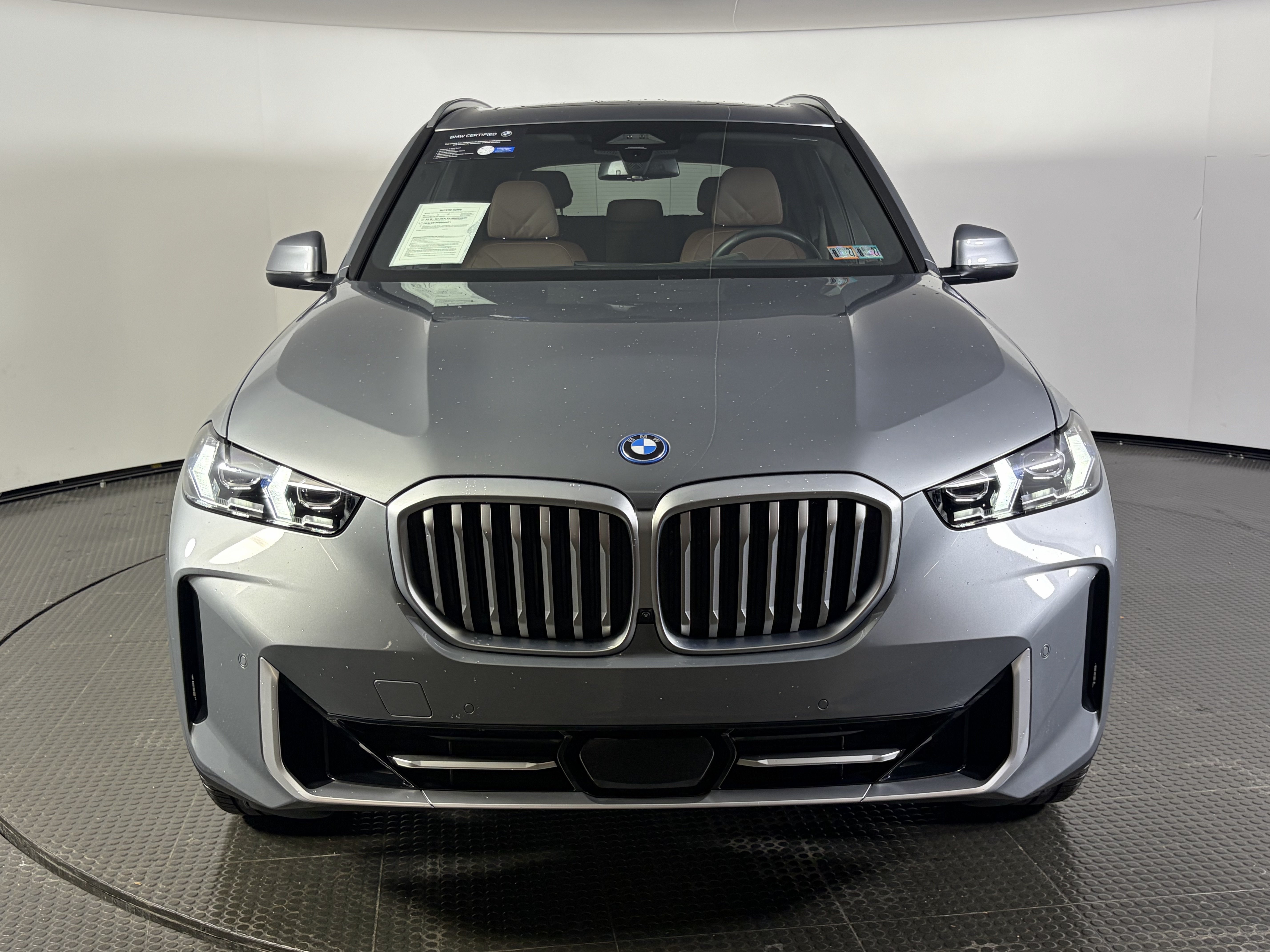 Certified 2026 BMW X5 xDrive50e AWD/4WD image 2