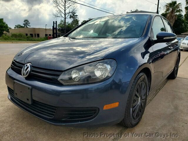 Used 2013 Volkswagen Golf 4-Door image 2