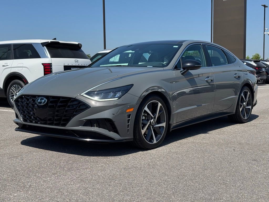 Certified 2021 Hyundai Sonata SEL Plus w/ Tech Package FWD image 9