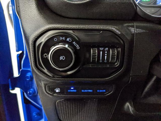 Used 2021 Jeep Wrangler Unlimited Sahara w/ Cold Weather Group image 14