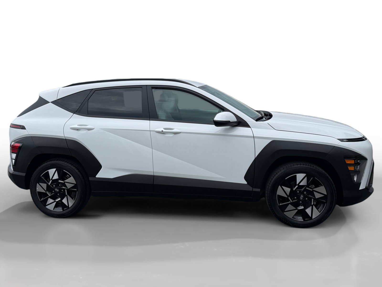 Certified 2025 Hyundai Kona SEL FWD image 6