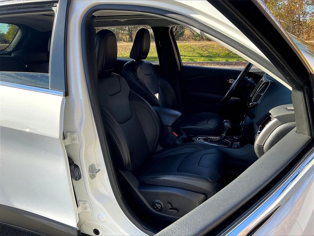 Used 2021 Jeep Cherokee Limited w/ Elite Package image 11