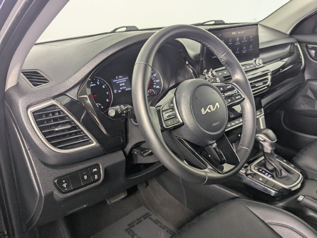 Used 2022 Kia Seltos EX AWD/4WD image 12