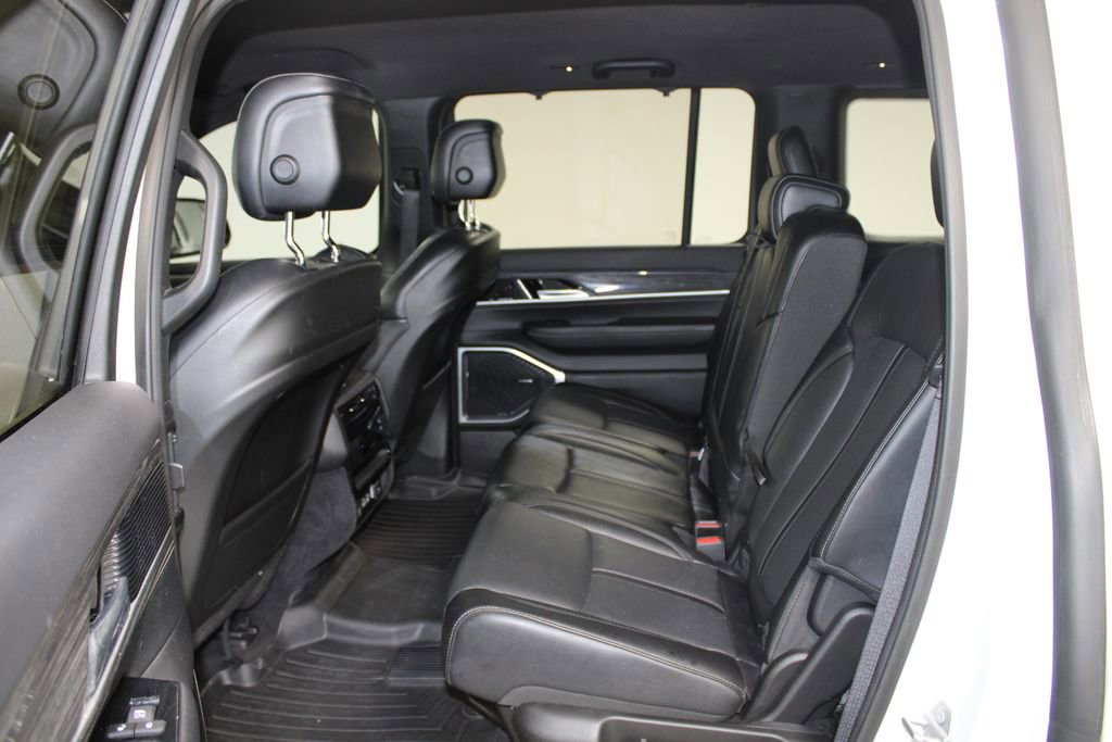 Used 2022 Jeep Wagoneer Series II image 26