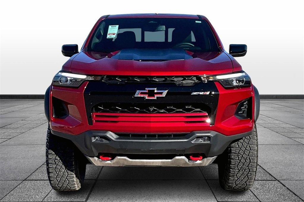 Used 2023 Chevrolet Colorado ZR2 w/ ZR2 Convenience Package III image 3