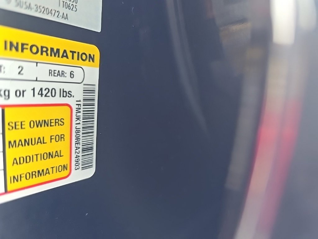 Used 2024 Ford Expedition Max XLT image 13