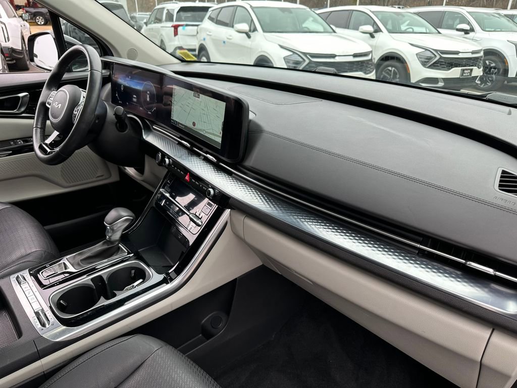 Used 2024 Kia Carnival SX Prestige FWD image 28