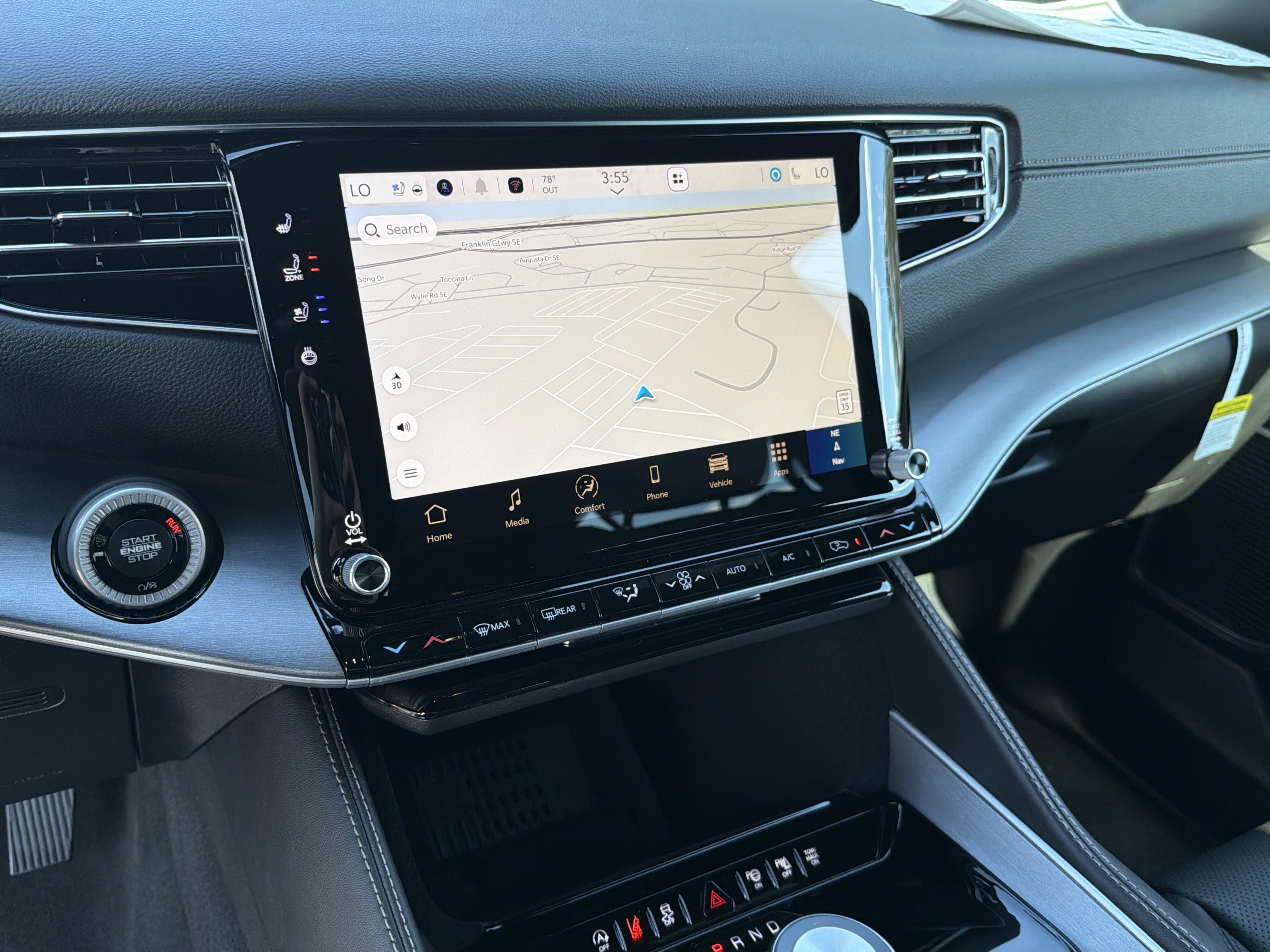 New 2026 Jeep Grand Wagoneer L 2WD image 34