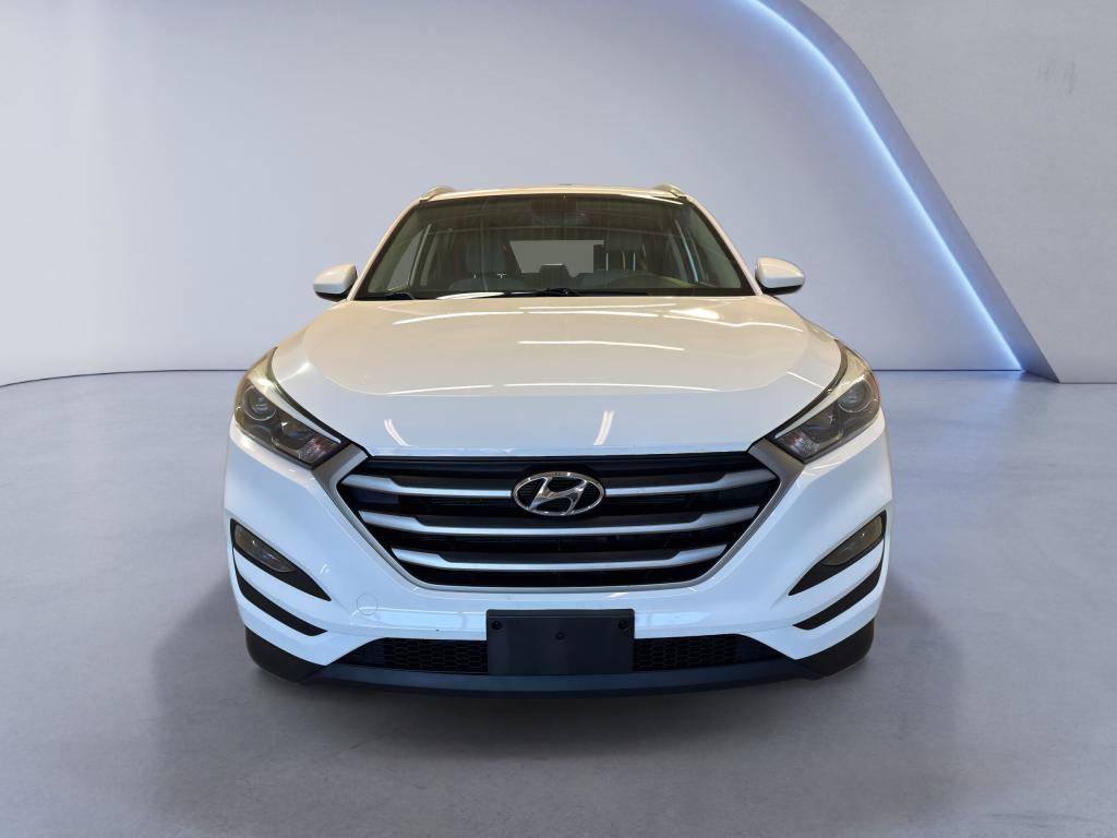 Used 2017 Hyundai Tucson SE FWD image 2