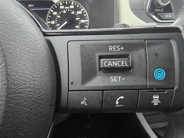 Used 2023 Nissan Rogue SV AWD/4WD image 18