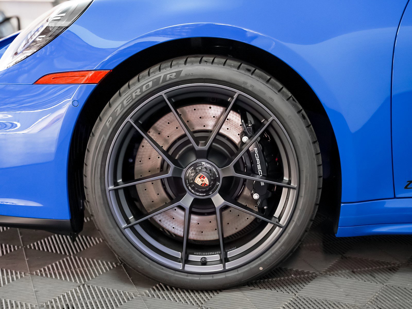 New 2026 Porsche 911 Carrera 4 GTS image 13