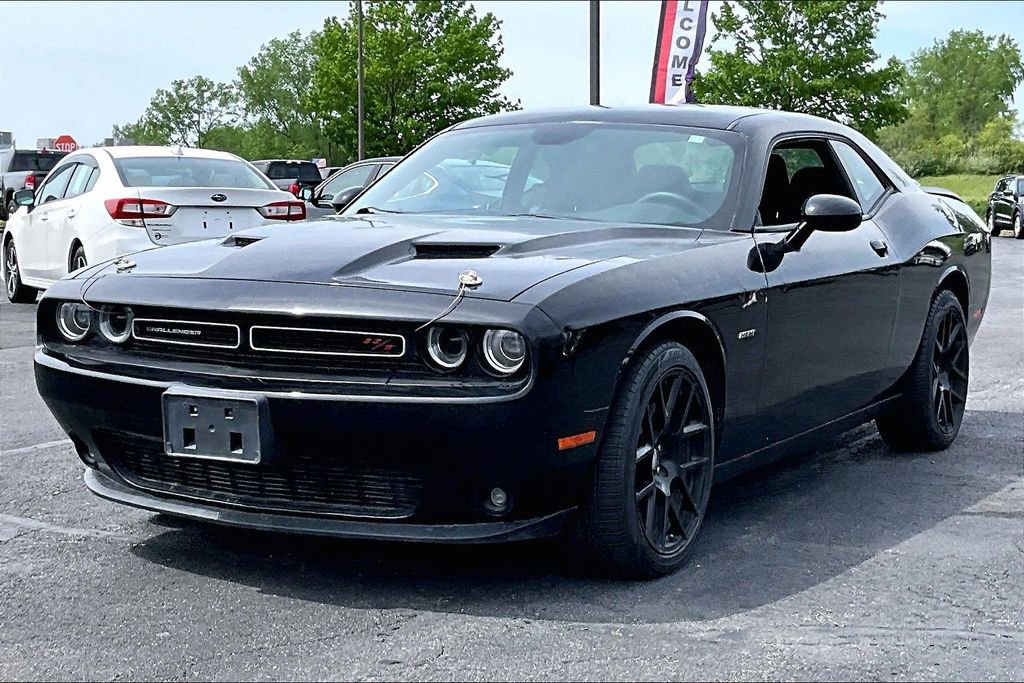 Used 2015 Dodge Challenger R/T w/ Quick Order Package 22B R/T RWD image 34