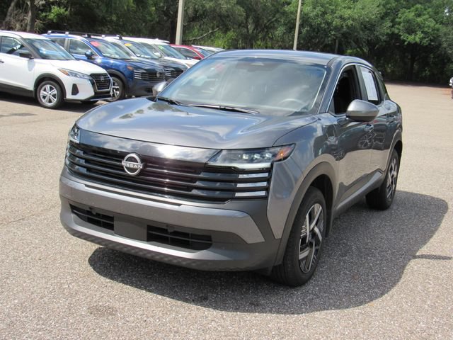 Certified 2025 Nissan Kicks SV FWD image 2