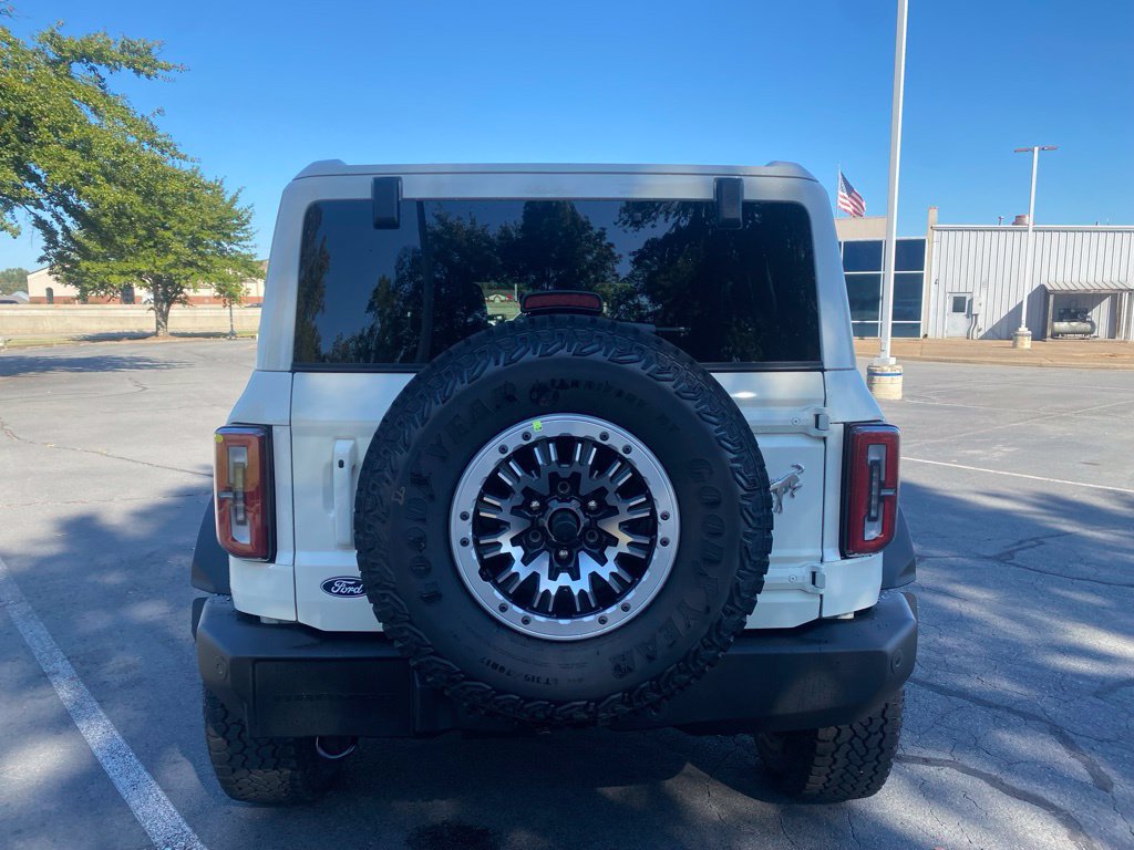 New 2026 Ford Bronco Outer Banks w/ Sasquatch Package AWD/4WD image 6