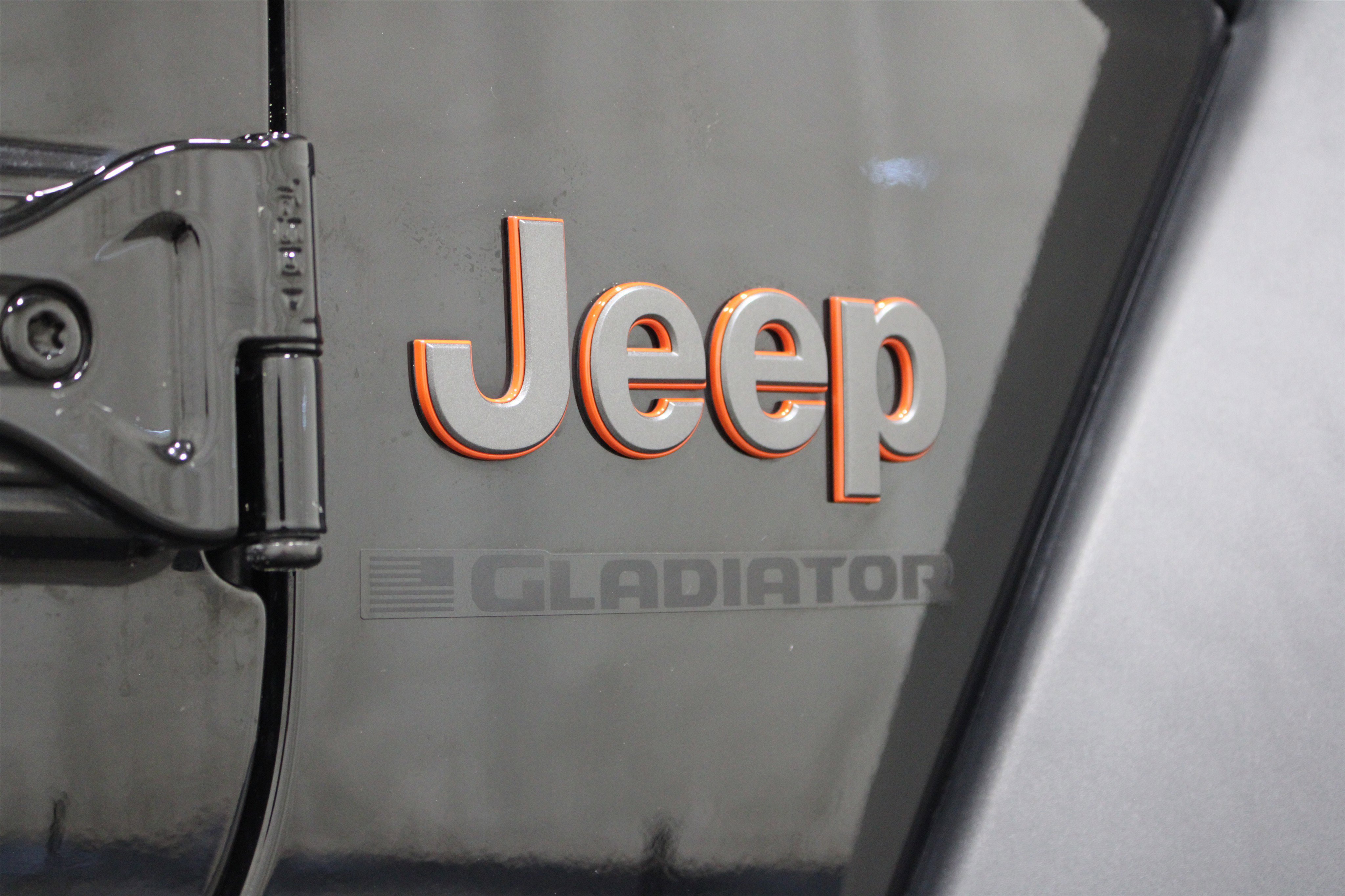 Used 2023 Jeep Gladiator Mojave w/ Cold Weather Group image 29