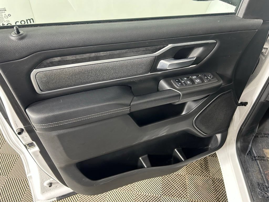 Used 2022 RAM 1500 Big Horn AWD/4WD image 12