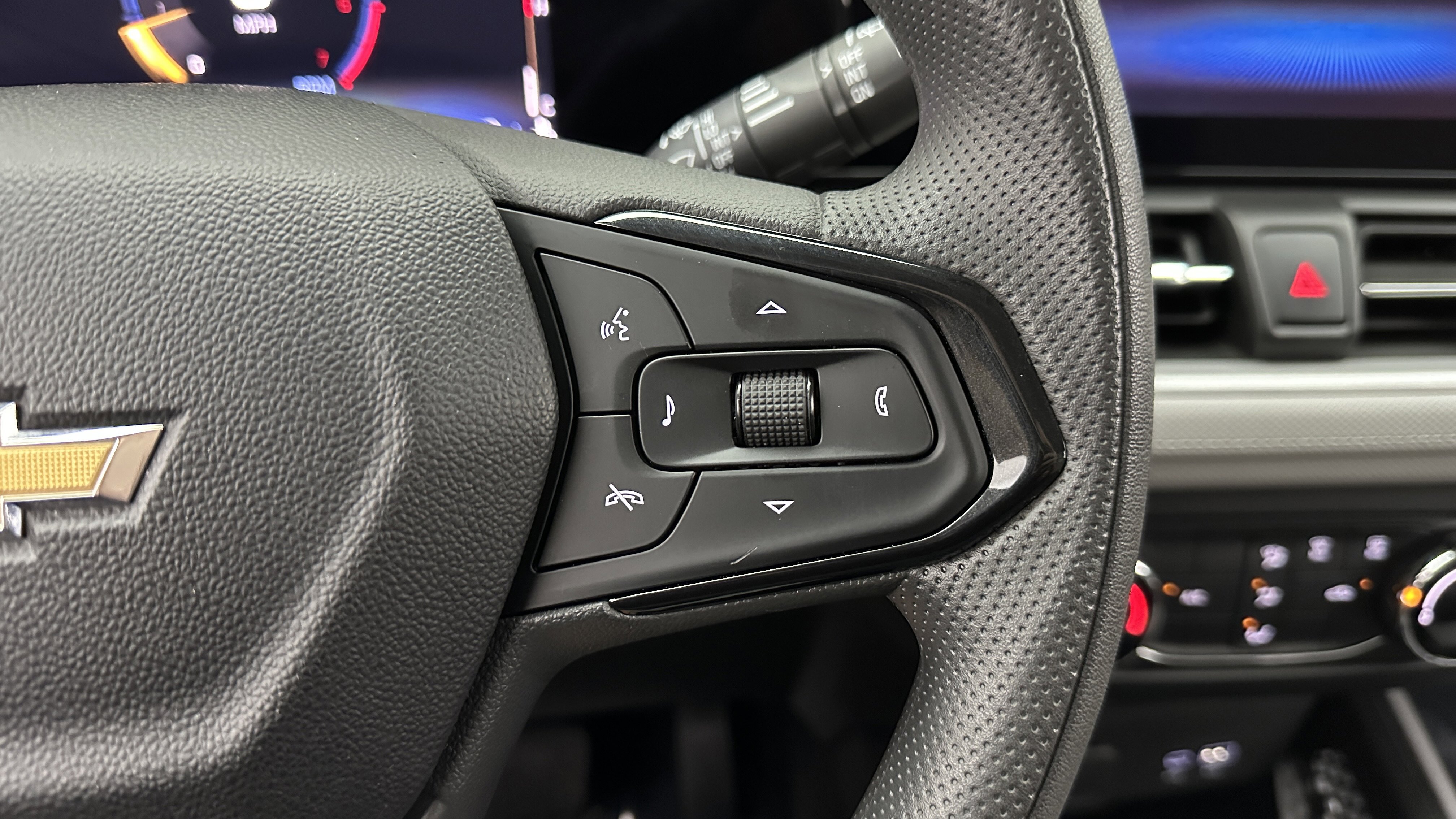 Used 2025 Chevrolet TrailBlazer LS image 21