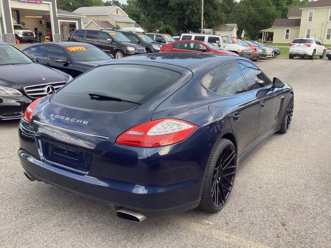 Used 2011 Porsche Panamera 4 image 3