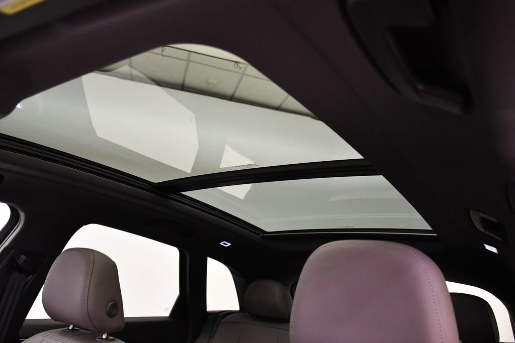 Used 2025 Audi Q5 Premium w/ Convenience Package image 17