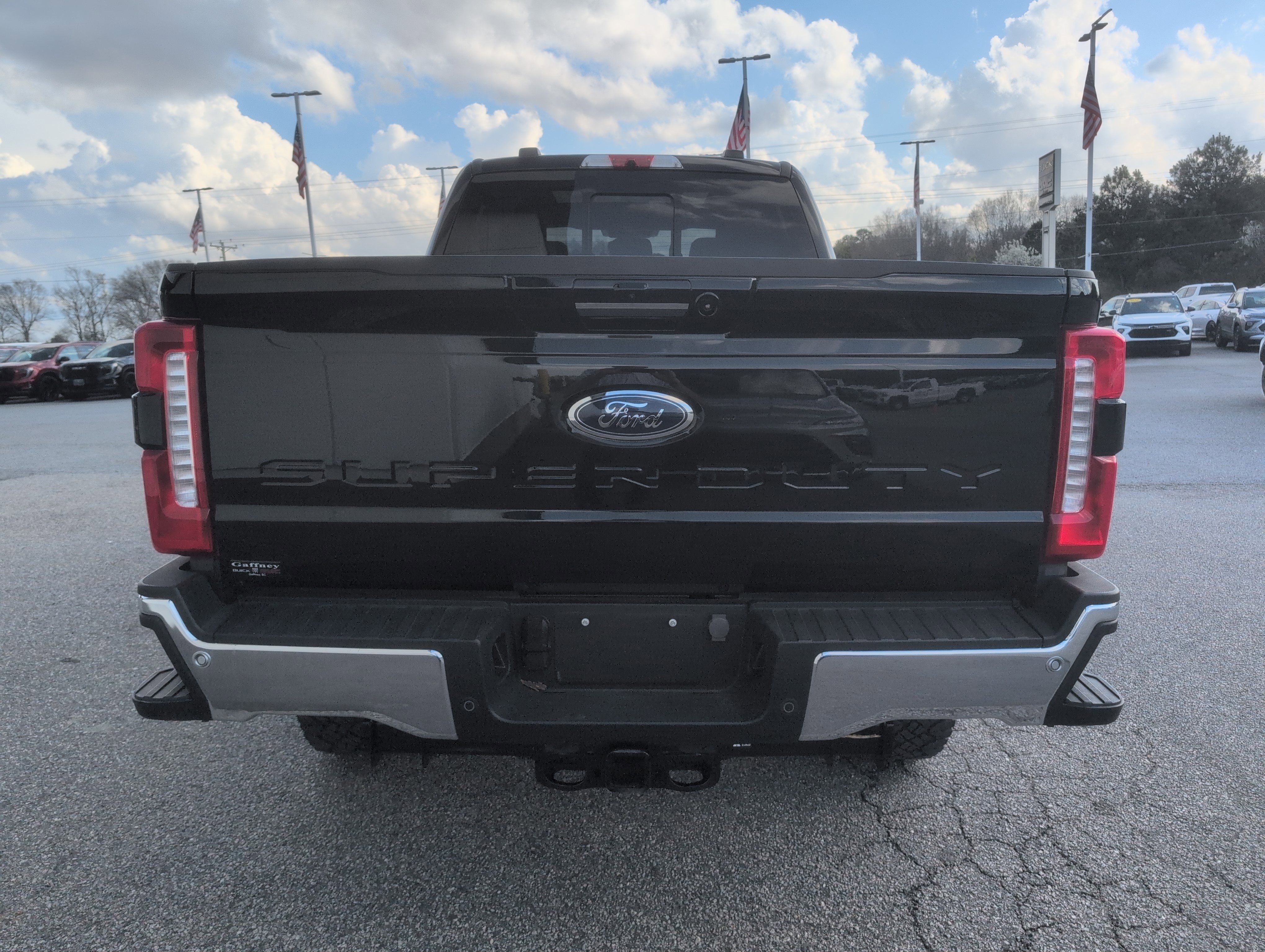 Used 2024 Ford F250 Lariat w/ Tremor Off-Road Package image 7