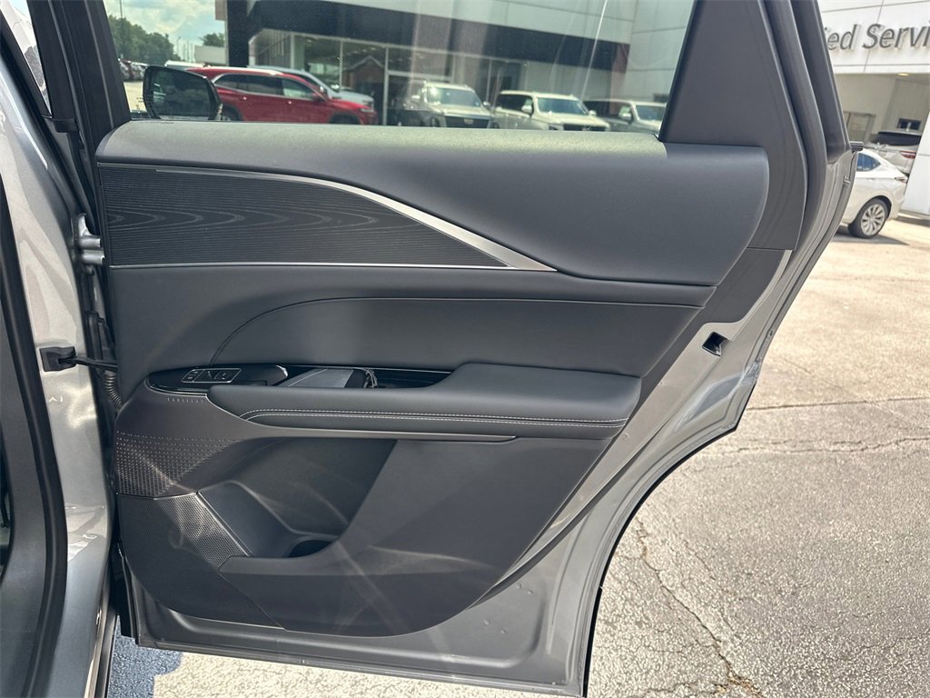 New 2025 Cadillac Lyriq Luxury image 16