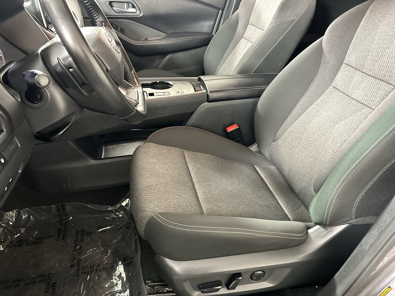 Used 2025 Nissan Rogue SV FWD image 21