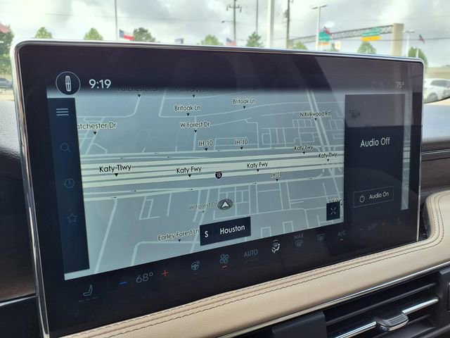 Certified 2024 Lincoln Corsair Reserve w/ Equipment Group 201A FWD image 11