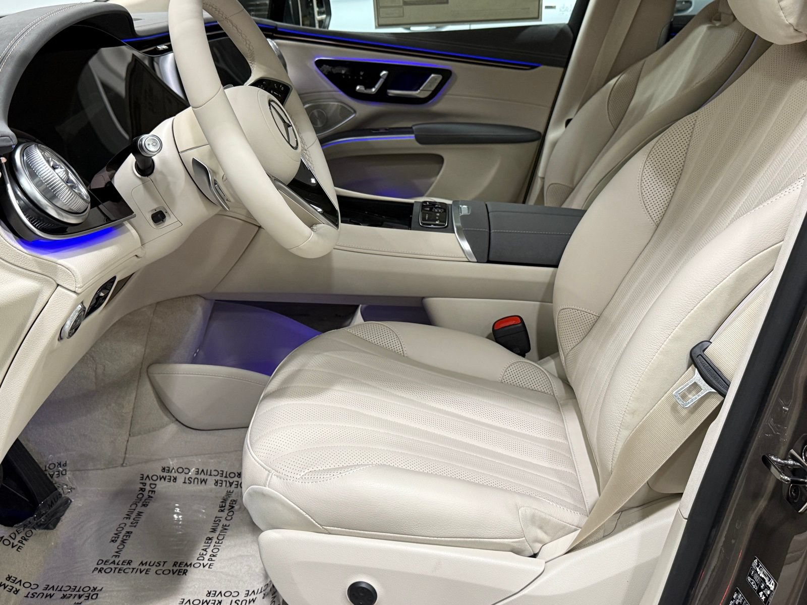New 2026 Mercedes-Benz EQS 400 4MATIC SUV image 17