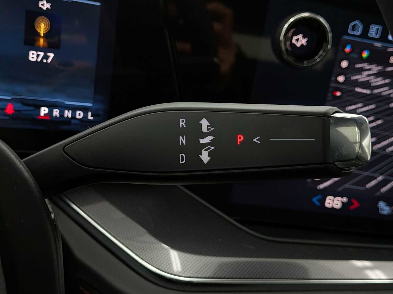 New 2026 Chevrolet Suburban RST image 33