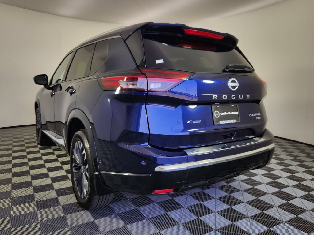 Certified 2025 Nissan Rogue Platinum w/ Tech Package AWD/4WD image 3
