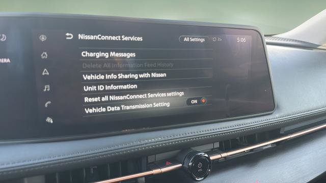 Used 2025 Nissan Ariya AWD image 26