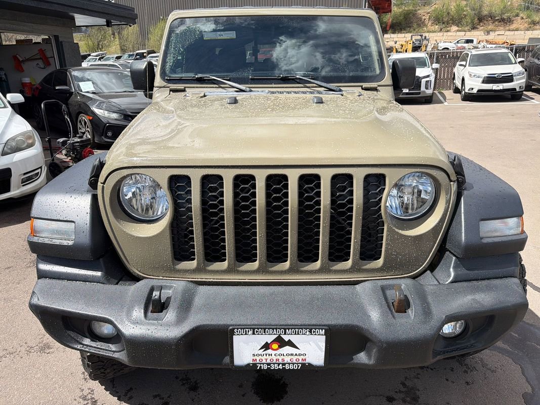 Used 2020 Jeep Gladiator Sport w/ Quick Order Package 24S AWD/4WD image 2