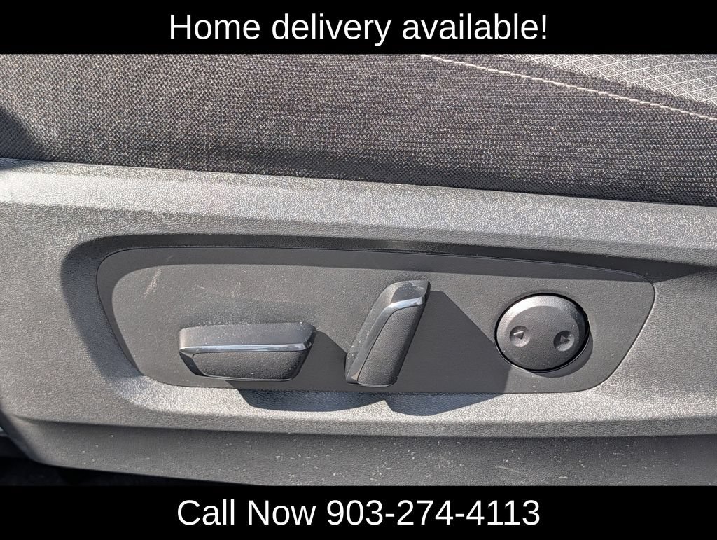 Used 2026 Nissan Pathfinder SV FWD image 26