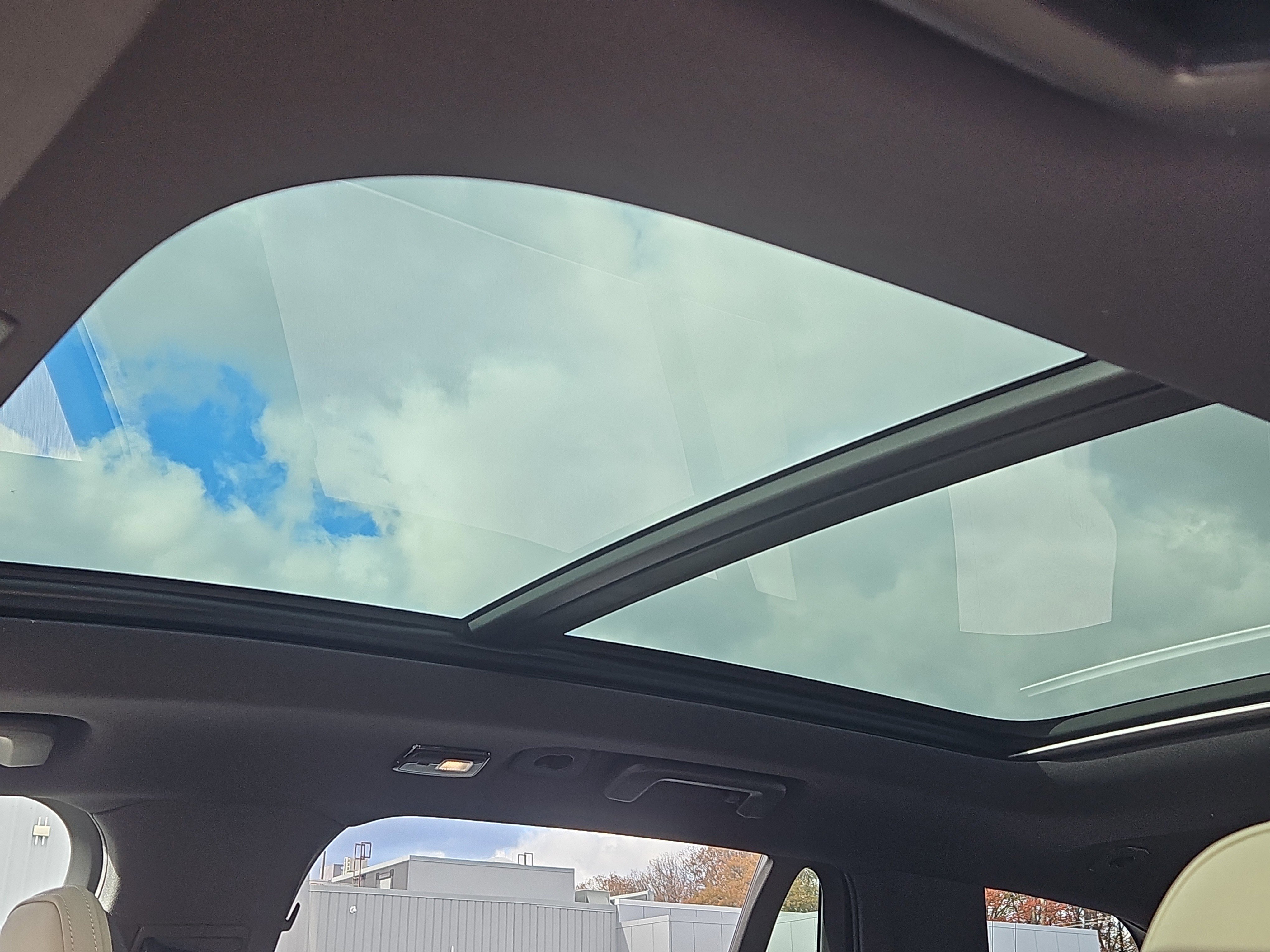 New 2026 Volvo XC90 B6 Plus w/ Protection Package Premier image 6