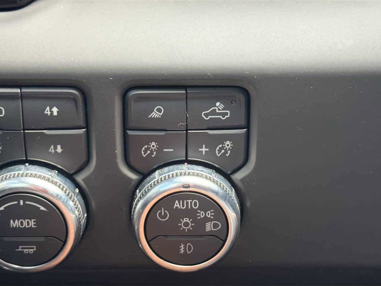 Used 2023 GMC Sierra 1500 AT4 w/ AT4 Premium Package image 27