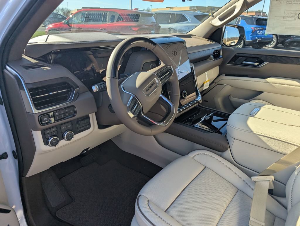 New 2026 GMC Yukon XL Denali w/ Denali Reserve Package image 12