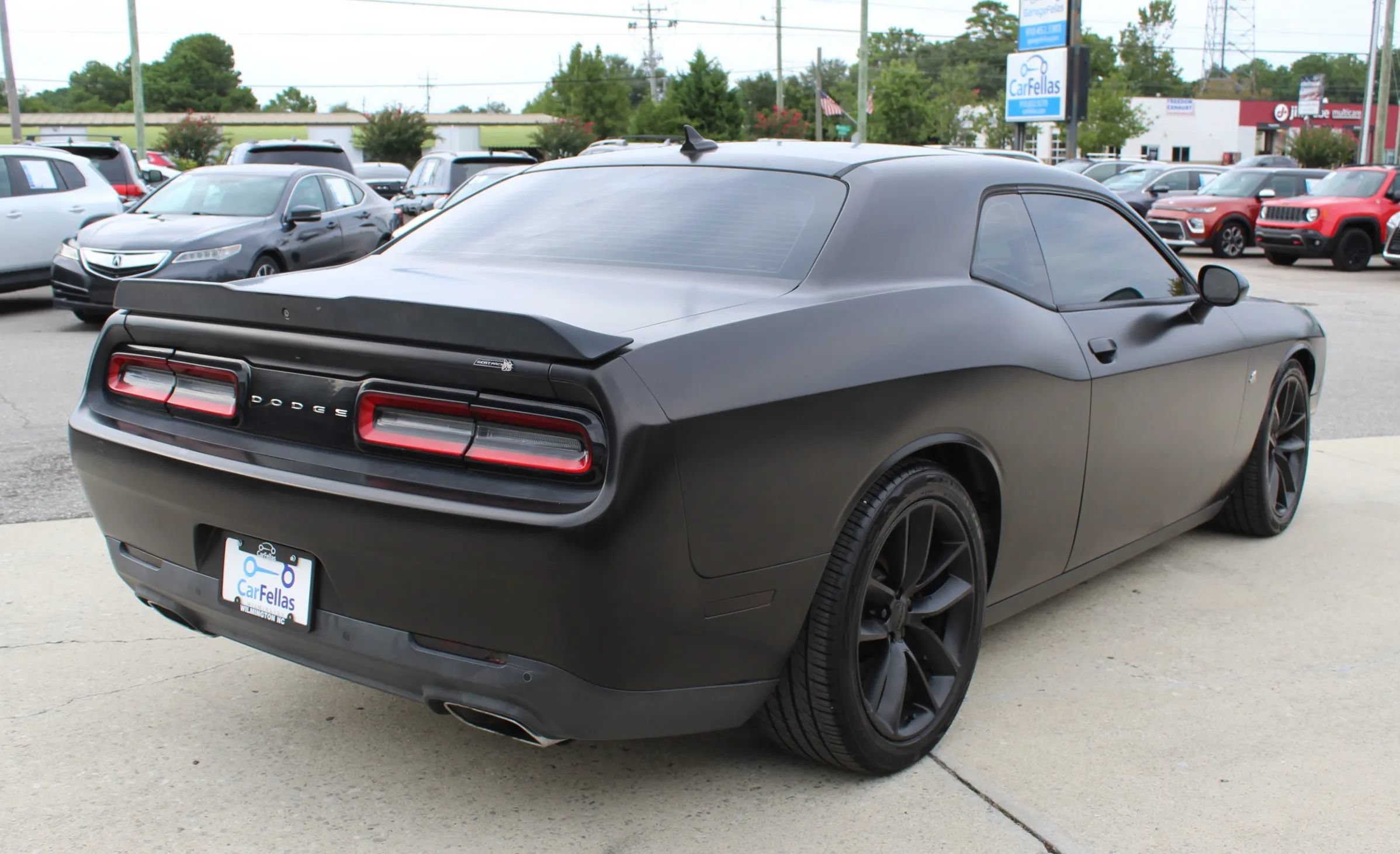 Used 2016 Dodge Challenger R/T Scat Pack RWD image 5