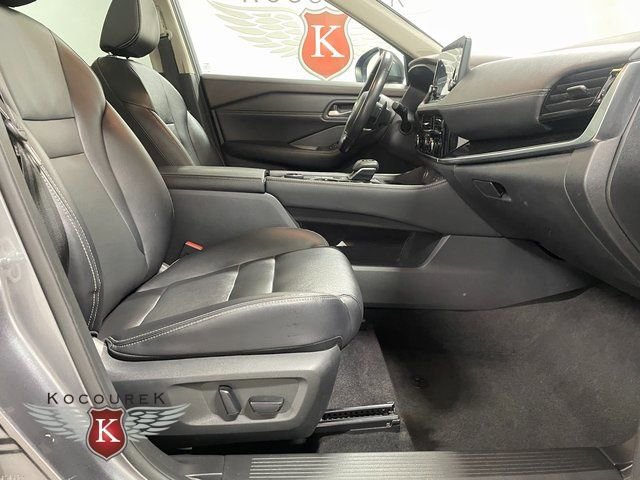 Used 2023 Nissan Rogue SL w/ SL Premium Package image 24