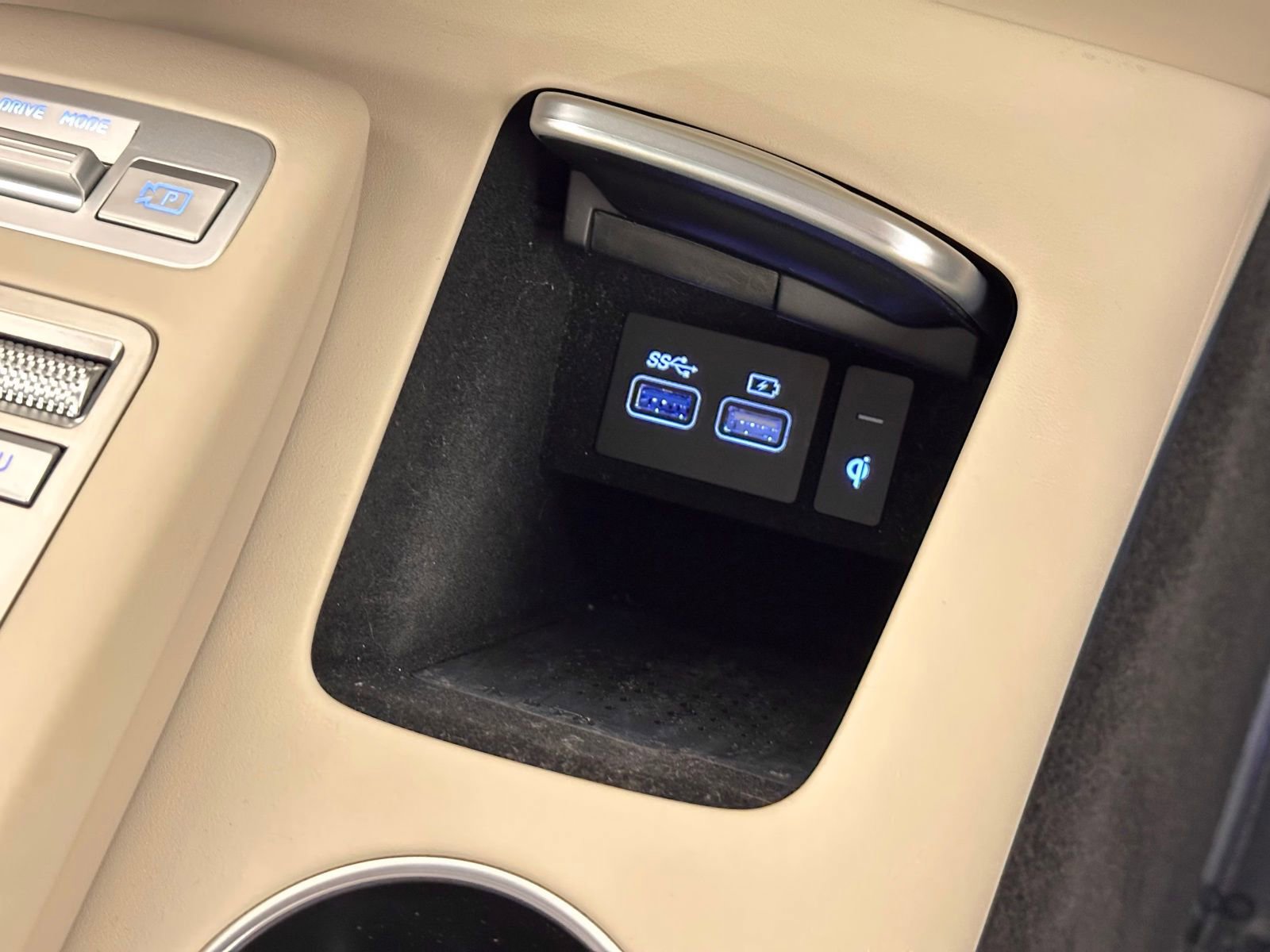 Used 2022 Genesis GV70 2.5T w/ Select Package image 17