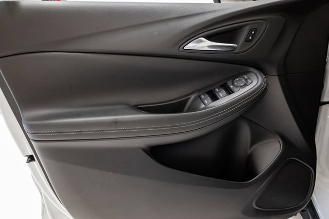 Used 2025 Buick Encore GX Preferred FWD image 8