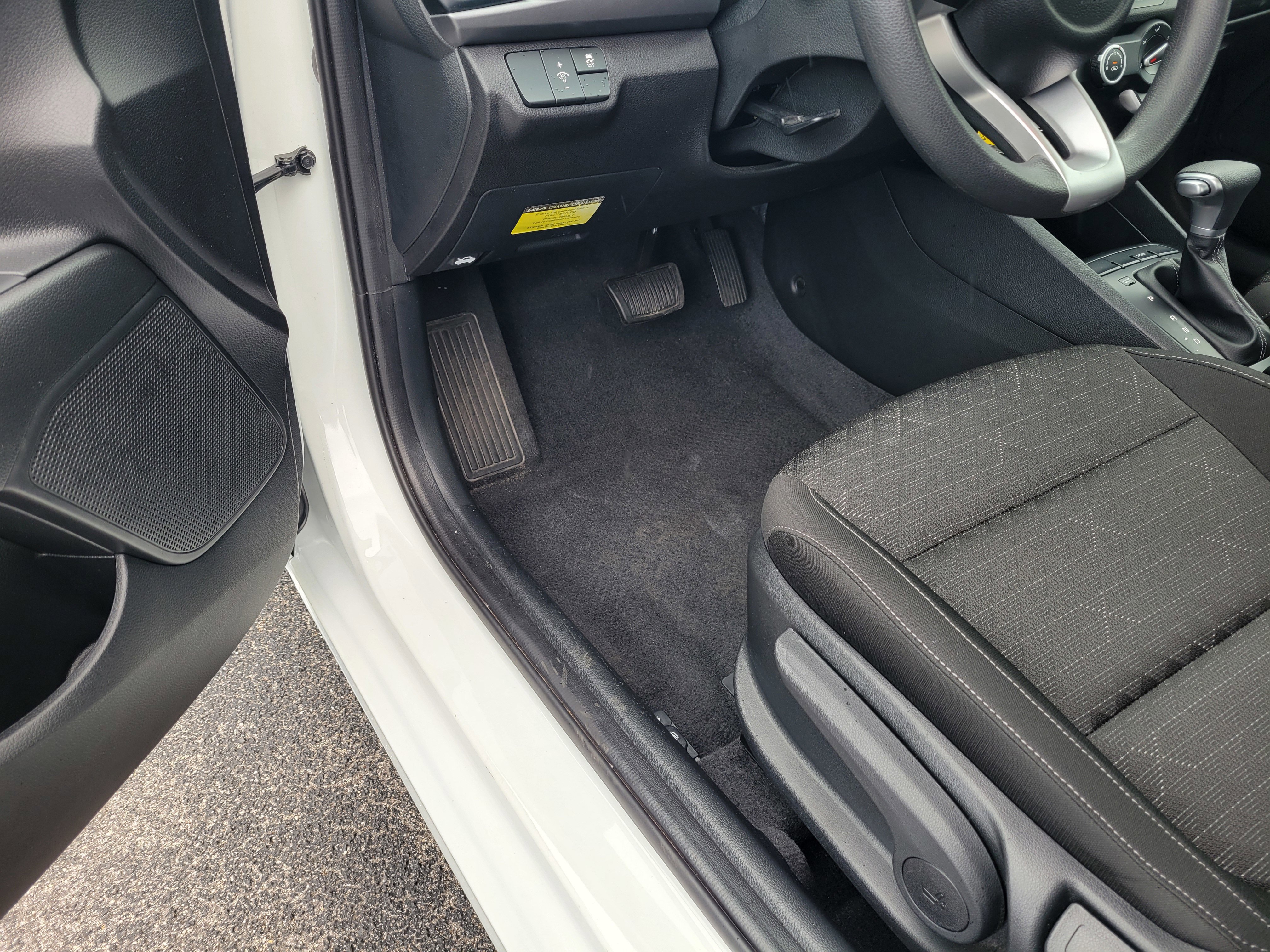 Used 2023 Kia Rio S FWD image 21