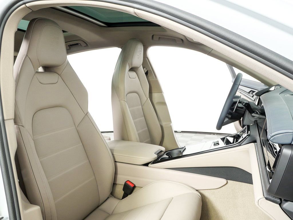 New 2026 Porsche Panamera 4 image 25