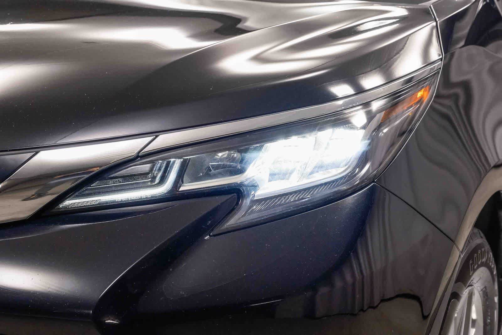 Used 2022 Toyota Sienna LE FWD image 12