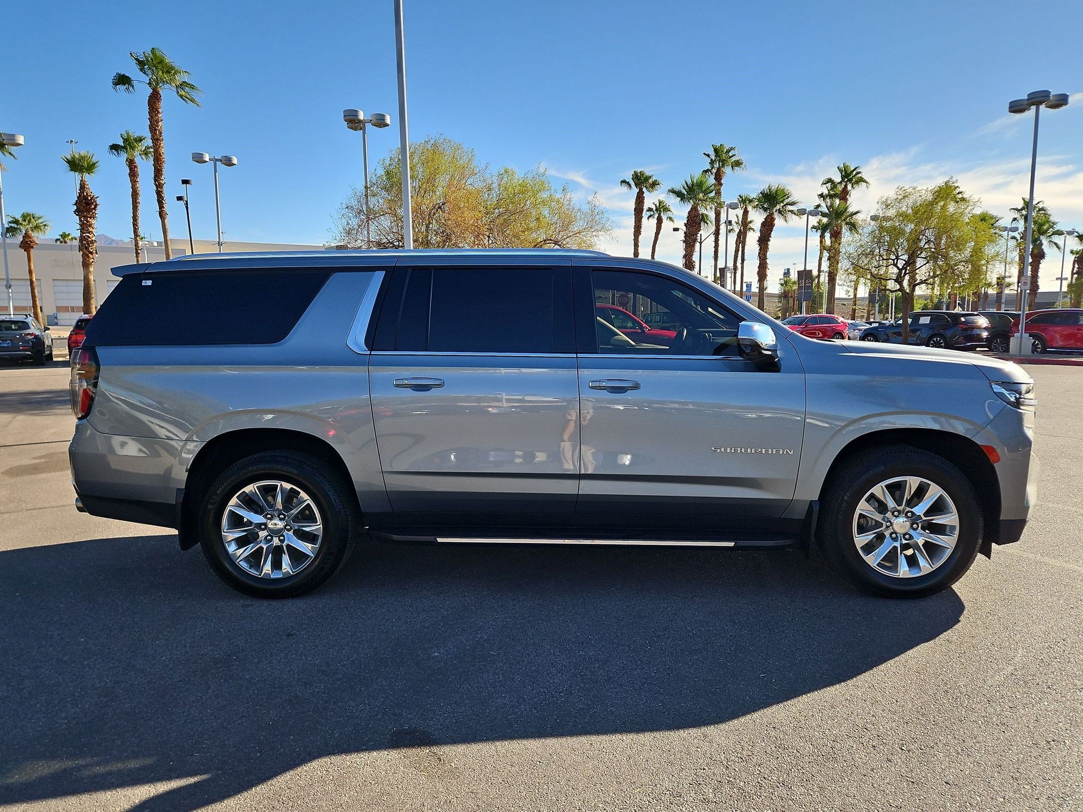 Certified 2023 Chevrolet Suburban Premier AWD/4WD image 6