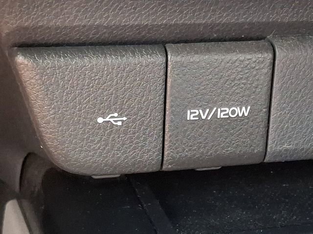 Used 2020 Toyota Camry LE image 23