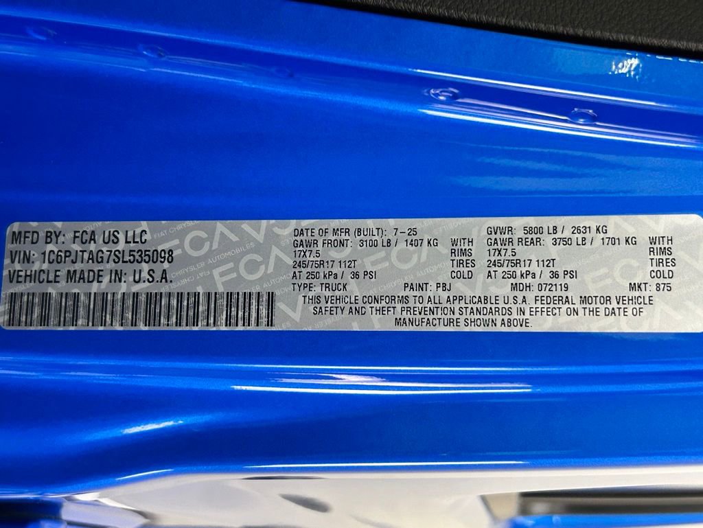 New 2025 Jeep Gladiator Sport image 28