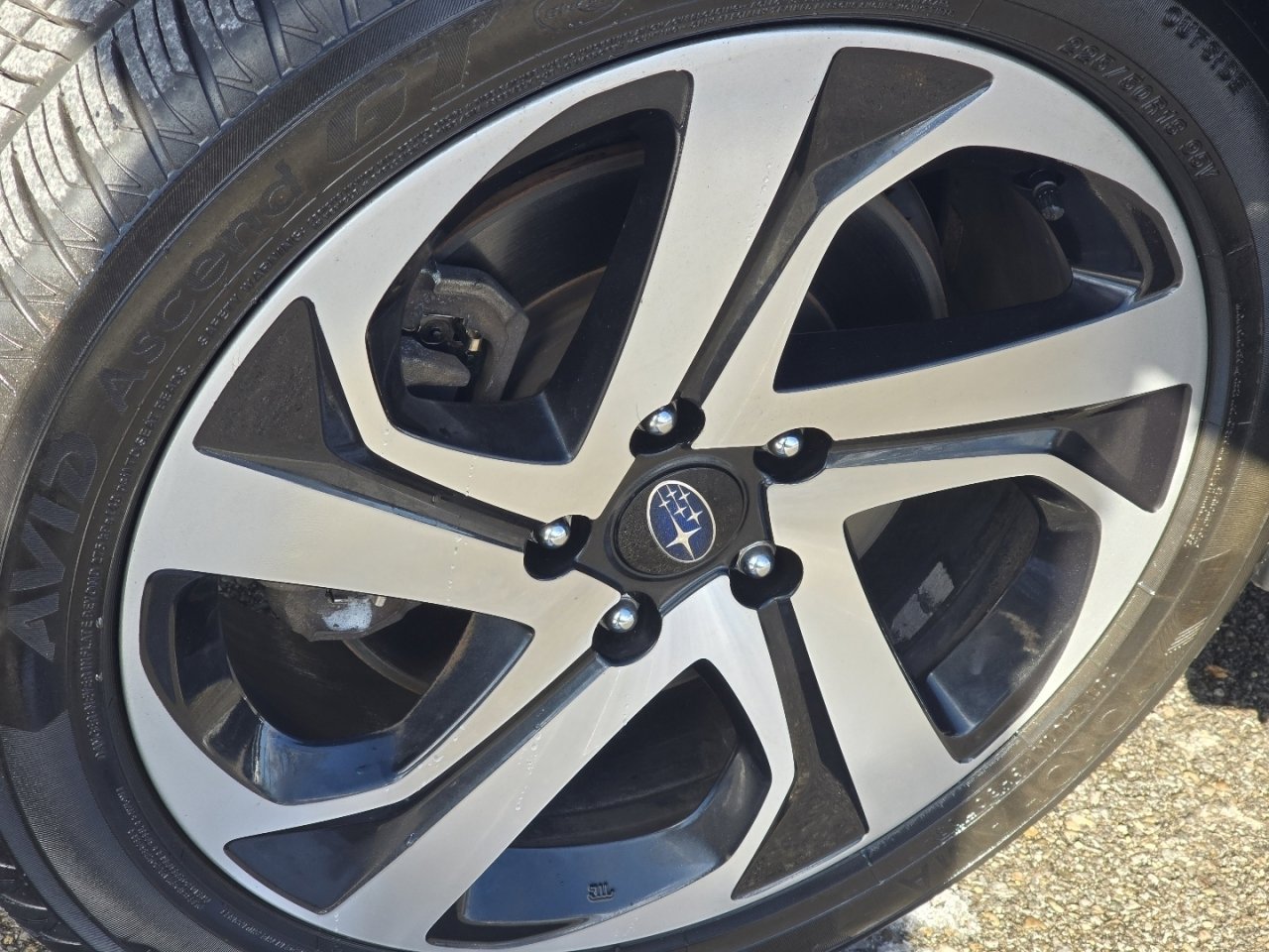 Used 2021 Subaru Legacy Limited image 9