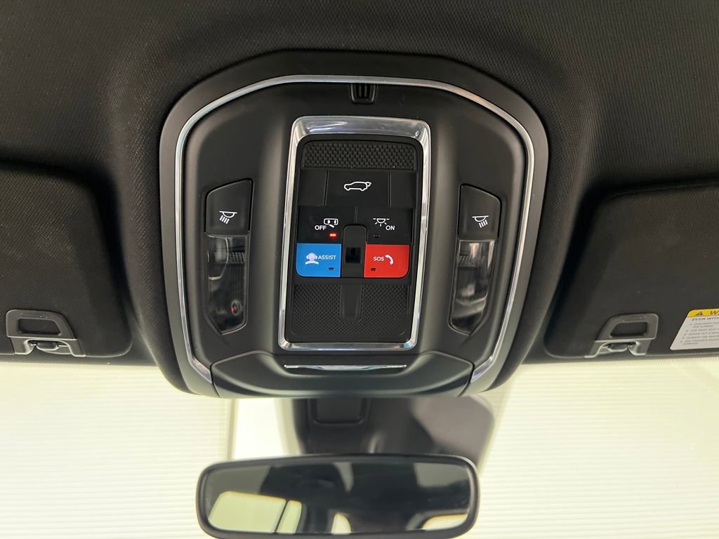 Used 2024 Jeep Grand Cherokee Altitude image 59